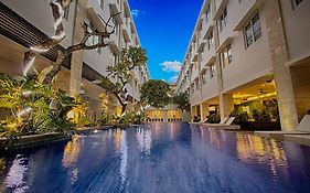 Hotel Crystal Kuta Bali
